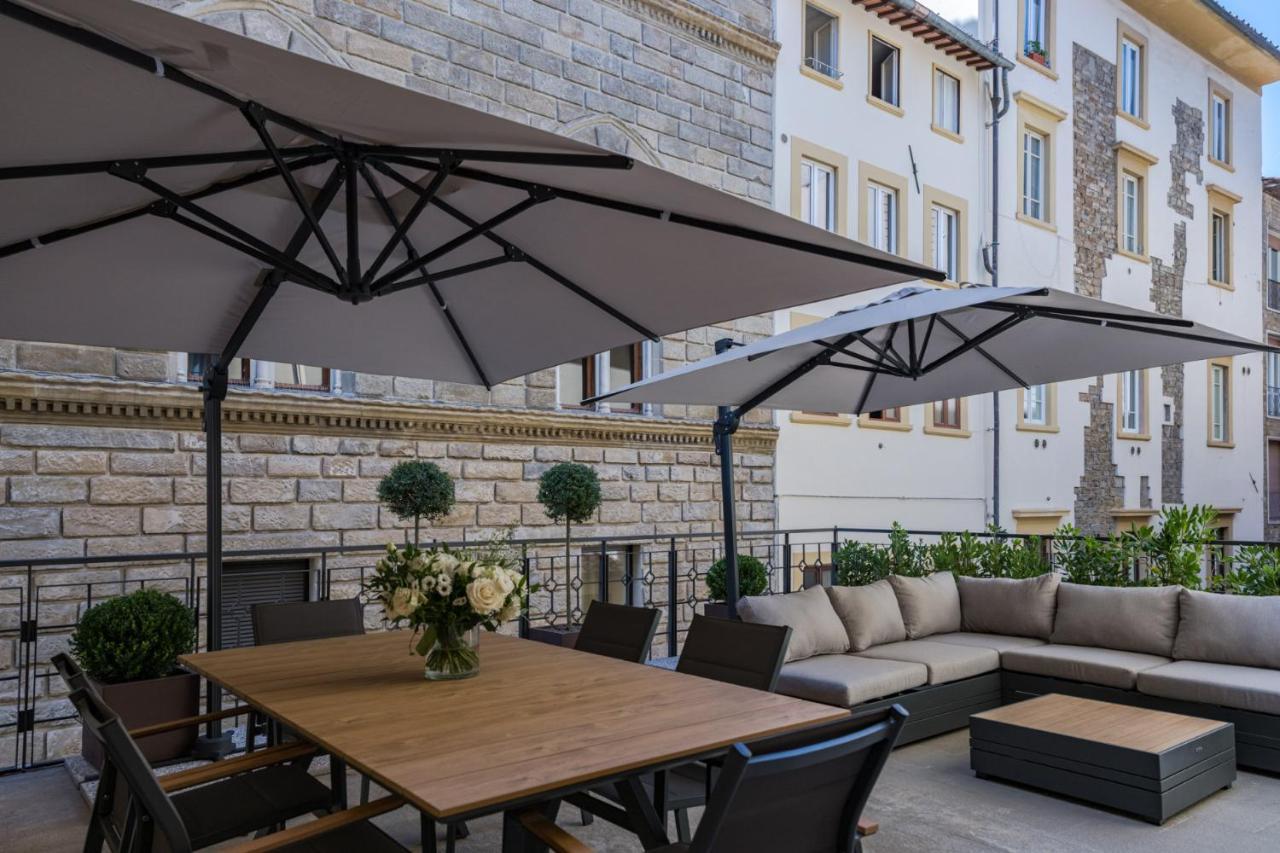 - Palazzo Signoria Luxury 1-biancone